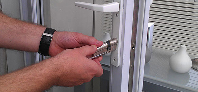 Commercial Door Lock Repair in Del Aire